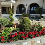 Otel Kastraki 3*