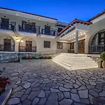 Kastraki Hotel